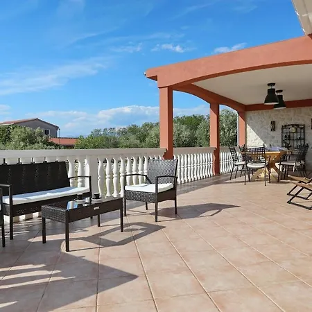 Mediterrane Natalia * Vrsi