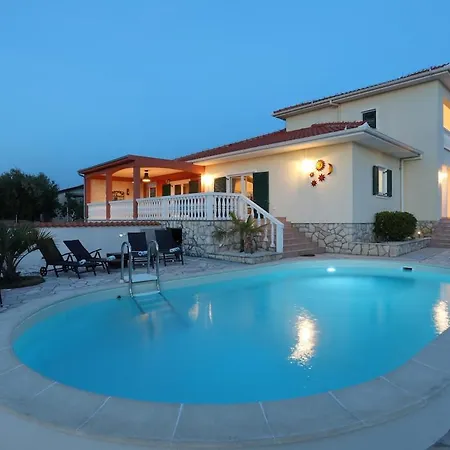 Vila Mediterrane Natalia