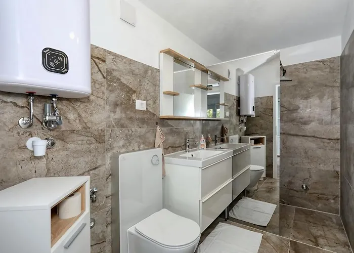 Mediterrane Natalia Вилла Врси